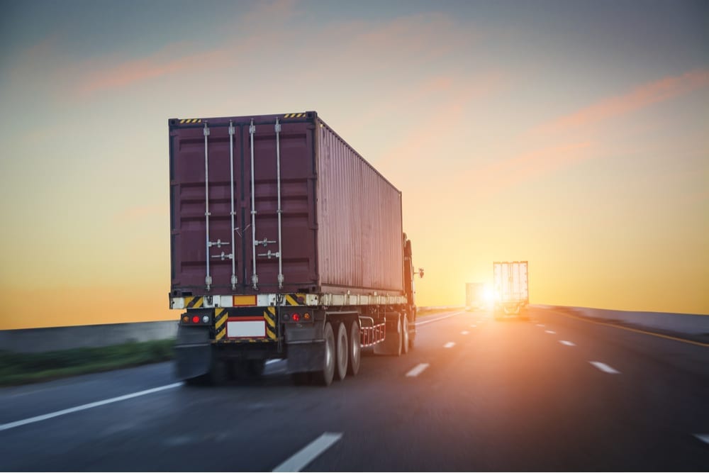 How to Choose the Right FTL or LTL Freight Service for Your Business Needs